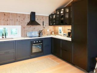 Sunny Cabin With Panoramic Views At Sjusjøen - 6