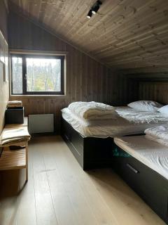 Spacious Mountain Cabin With Fantastic Views - 2