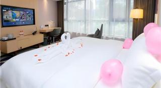 Lavande Hotel Shenzhen Jingtian Metro Station - Shenzhen - 1