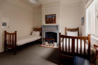 Family Home in central Sandy Bay - 4