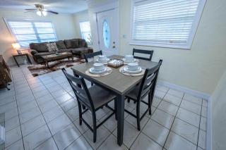 Cozy & Spacious Near Stadium - Tampa - 8