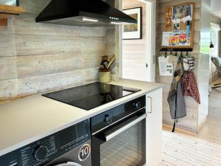 Log Cabin With View Of Beach Meadow And Sea - 5