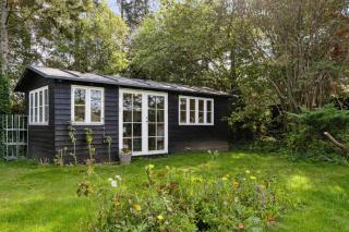 Live Near Tinkerup Beach In Nordic Style - 9