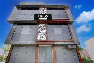 Super Hotel O Gomti Nagar Near Amity Formerly Hotel Green Apple - Gomti Nagar - 0