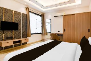 Super Townhouse Oak Ratanpur Panki - Panki - 2