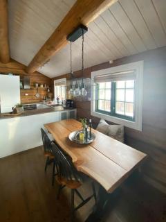 Charming Log Cabin In Jøldalen - 1