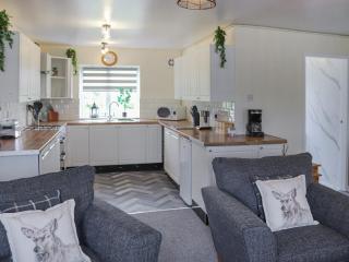 Hen Fecws - Llangwnadl - 0
