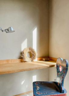 Stylish Design Retreat Near The Lake - 2