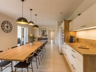 Gîte moderne et lumineux à Gy avec grand salon, jardin et jeux pour enfants - FR-1-583-457 - 1