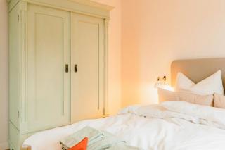 Bright Holiday Flat On Estate With Nature Views - 5