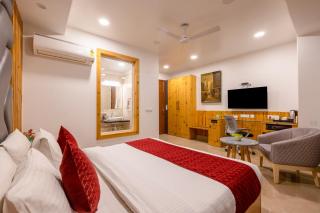 RR Residency - New Delhi - 0
