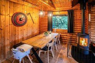 Finnish-Inspired Log Cabin Near Beach - 4