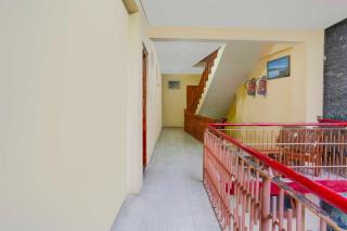 Collection O Mall Road Near Gurudwara Manali - 6