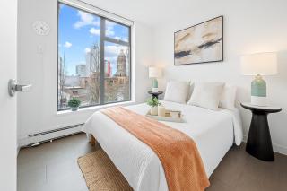 Downtown Vancouver 2BR Heritage Vibe Meets Modern Comfort - Vancouver - 0