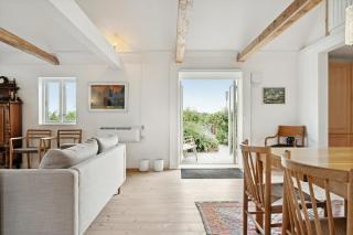 Renovated Estate With Private Beach - 2