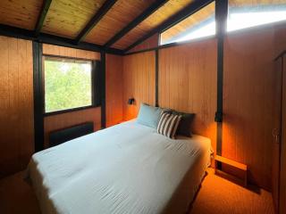 Original 70S Home Surrounded By Woods - 1