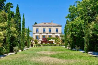 Elegant Retreat With Pool Near Mediterranean Coast - 9