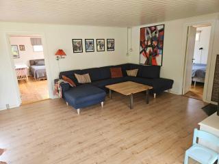 Cozy Cottage With Wilderness Bath - Føllenslev - 1