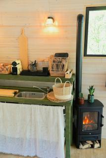 Treehouse Lodge In The Dentelles De Montmirail - 2