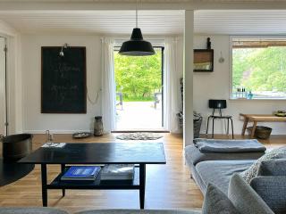 Ceramics And Natural Colours In Peaceful Home - Vejby - 0