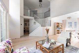 Spacious Central Kirkland Gem with Deck Near Google - Kirkland - 8