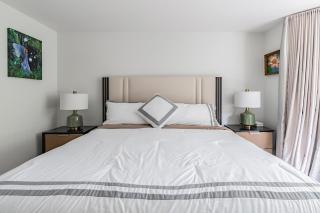 Spacious Central Kirkland Gem with Deck Near Google - 4