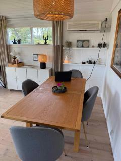 Cozy Holiday Home With Great Location - 5