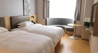 GreenTree Inn Lianyungang Suning Square Hualian Mantion Hotel - Lianyungang - 4