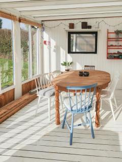 Idyllic Vintage Summer House Near Hasmark Beach - Otterup - 0