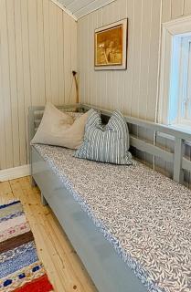 Historic Cottage Near Wiredaholm - 1