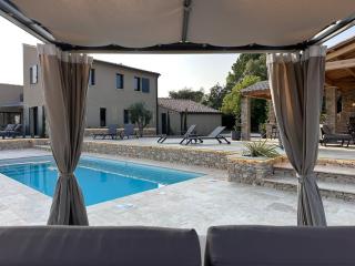 Luxury Eclectic Retreat in the Heart of Provence - Saint-Saturnin-dʼApt - 1