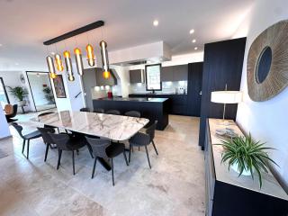 Luxury Eclectic Retreat in the Heart of Provence - Saint-Saturnin-dʼApt - 3