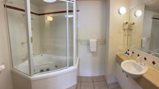 Kings Row Apartments - Caloundra - 8