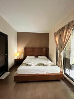 The Acacia Anyer - 1