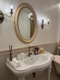 Spacious Townhouse in The Heart of Vilnius Old Town - Vilnius - 2