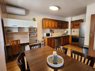Trinity Apartment & Pool with Spa Near Center - Bansko - 8