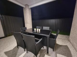 Minta Estate 4bedrooms Berwick home no sharing - Berwick - 3