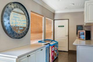 Elizabeth Oceanfront Suites, Ascend Hotel Collection - Newport - 4