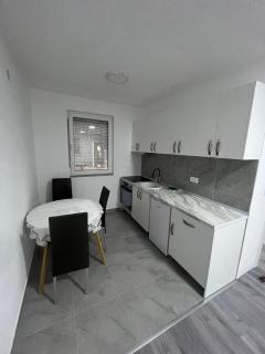 Vozucica apartman za 3 osobe - Bratunac - 3