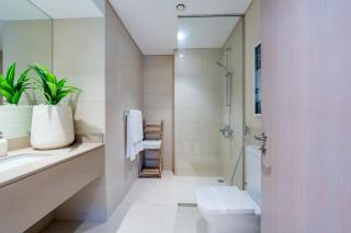 1 Bedroom Home Including Yas Theme Park Tickets - Abu Dhabi - 5