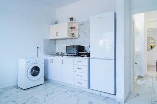 Central & Cozy Larnaca Suite - Larnaca - 8