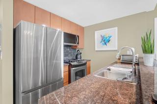 Central 2BR Unit in Walkable Yaletown Neighborhood - Vancouver - 3