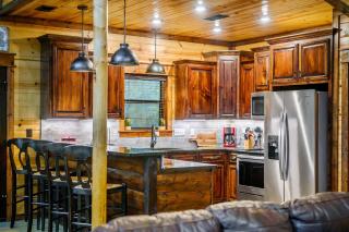 Sugar Mama - great location sleeps 10 hammocks - Broken Bow - 8