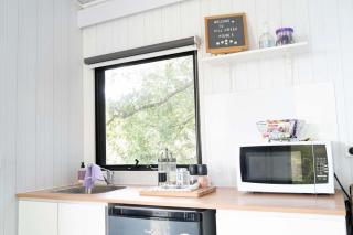 Hill Creek Tiny House 3 by Tiny Away - Perwillowen - 3