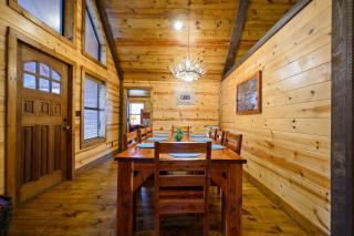 Whitetail Retreat Cabin for 13 - Broken Bow - 5