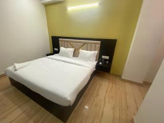 Hotel Fuchsia Stay - Nuova Delhi - 2