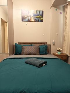 Condo w Balcony near MOA BS517 - Manila - 0