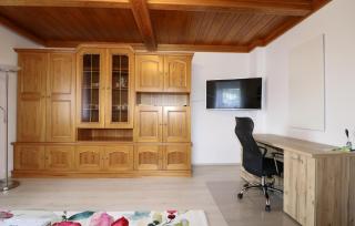 Lovely Apartment In Strau With Wifi - 1