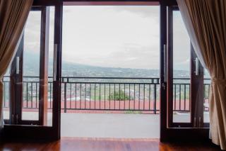 PANORAMA SANAD RESORT Room The Eight - Cisarua - 1