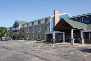 AmericInn by Wyndham Kearney - Kearney - 0